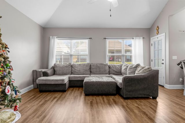 204 Zion Cv Lane, Englewood, TN 37329