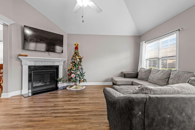 204 Zion Cv Lane, Englewood, TN 37329