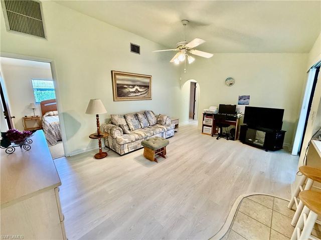 19993 Lake Vista CIR N, Lehigh Acres, FL 33936