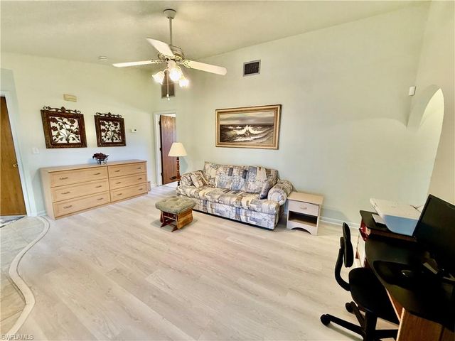 19993 Lake Vista CIR N, Lehigh Acres, FL 33936