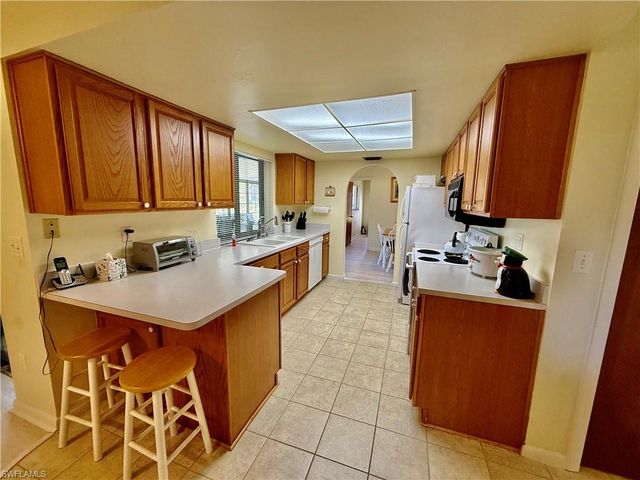 19993 Lake Vista CIR N, Lehigh Acres, FL 33936