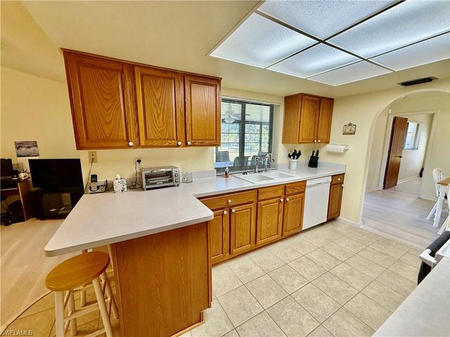 19993 Lake Vista CIR N, Lehigh Acres, FL 33936