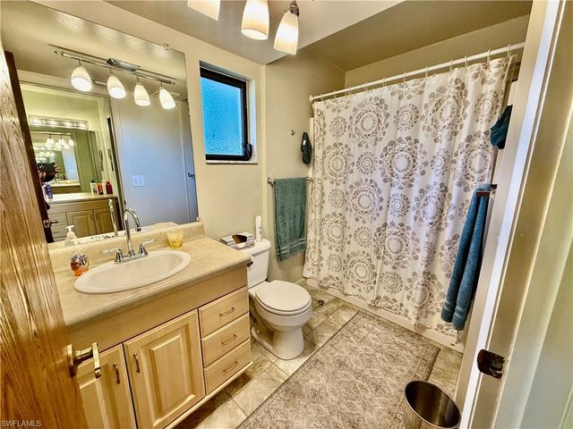 19993 Lake Vista CIR N, Lehigh Acres, FL 33936