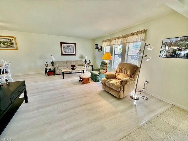 19993 Lake Vista CIR N, Lehigh Acres, FL 33936