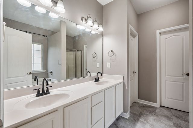 808 Northstar Ct, Old Hickory, TN 37138