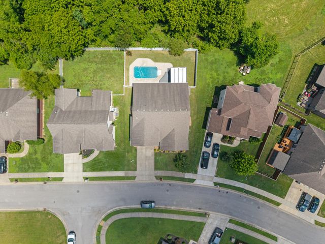 808 Northstar Ct, Old Hickory, TN 37138