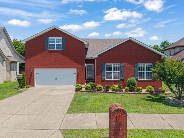 808 Northstar Ct, Old Hickory, TN 37138