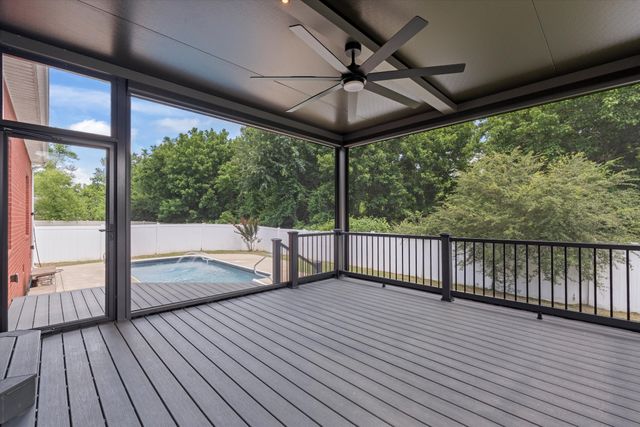 808 Northstar Ct, Old Hickory, TN 37138