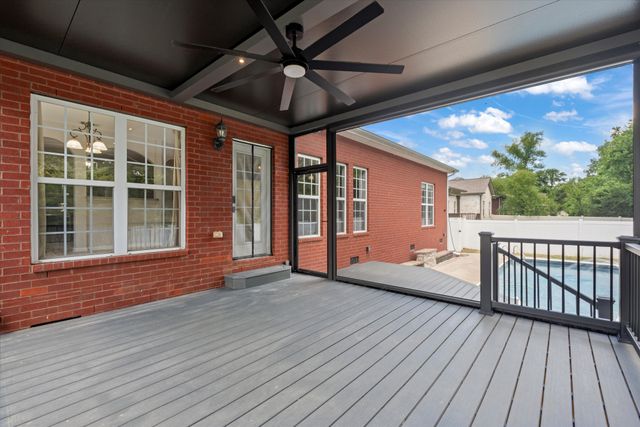 808 Northstar Ct, Old Hickory, TN 37138
