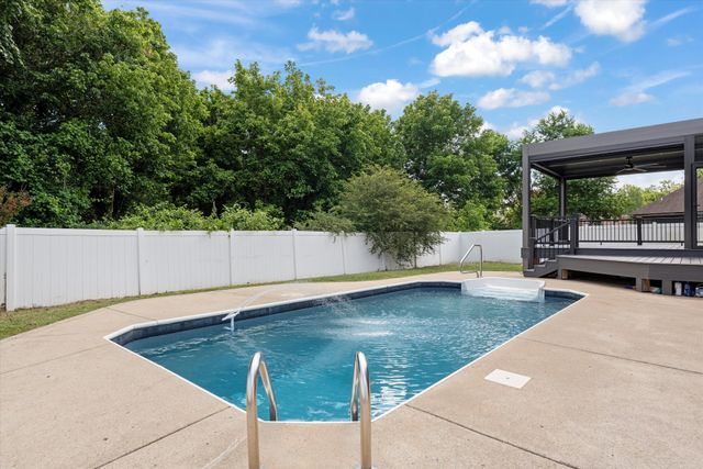 808 Northstar Ct, Old Hickory, TN 37138