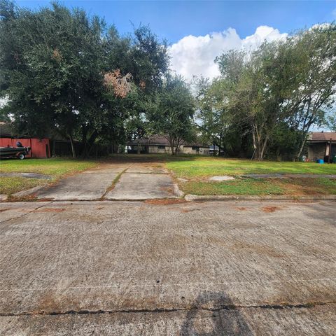7709 Navasota Street, Houston, TX 77016