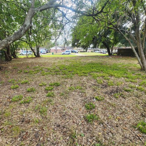 7709 Navasota Street, Houston, TX 77016