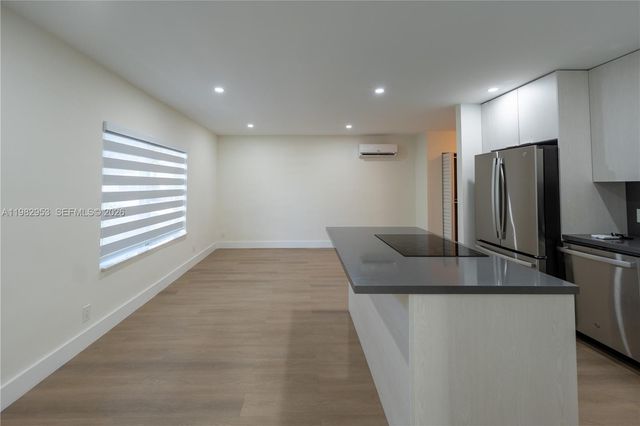 1615 NE 9th St 2, Fort Lauderdale, FL 33304