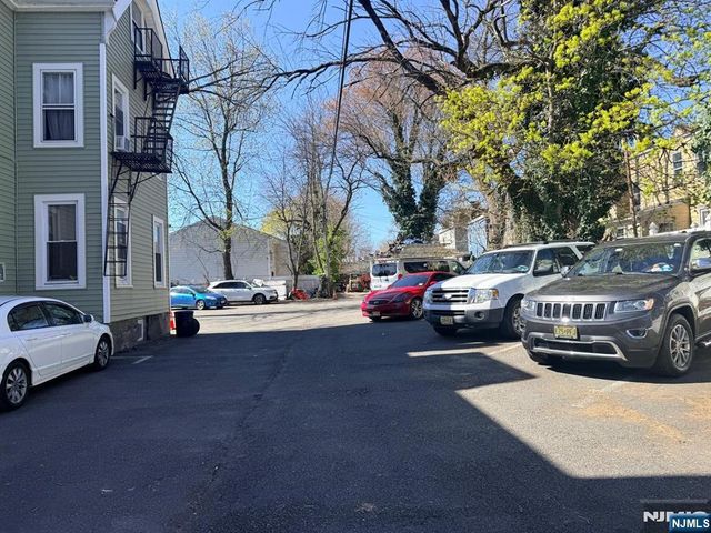 318 White Street, Orange, NJ 07050