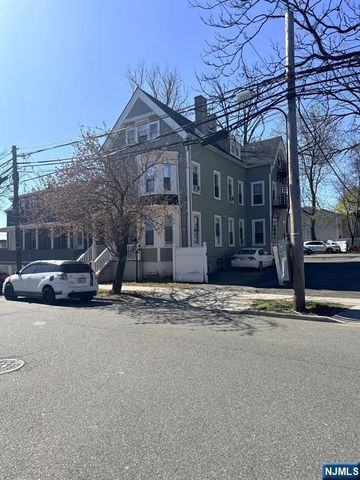 318 White Street, Orange, NJ 07050
