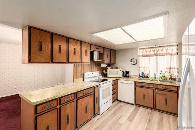 15362 E 8th Avenue, Aurora, CO 80011