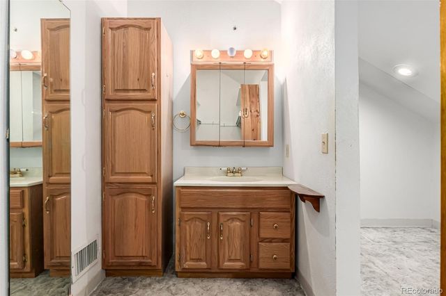 15362 E 8th Avenue, Aurora, CO 80011