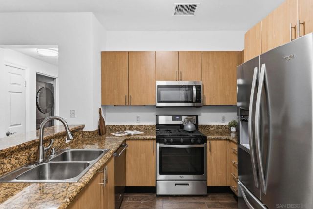 1480 Broadway 2210, San Diego, CA 92101