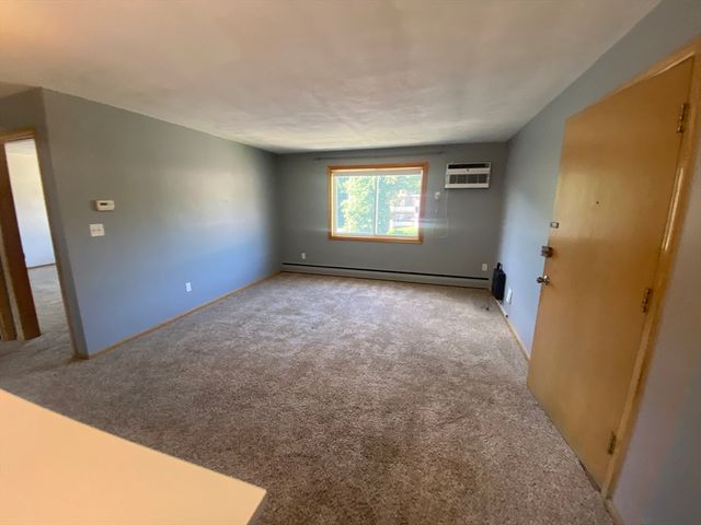 79 Lionel Ave F, Waltham, MA 02452