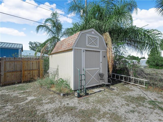 1635 Washington Boulevard NE, Lake Placid, FL 33852