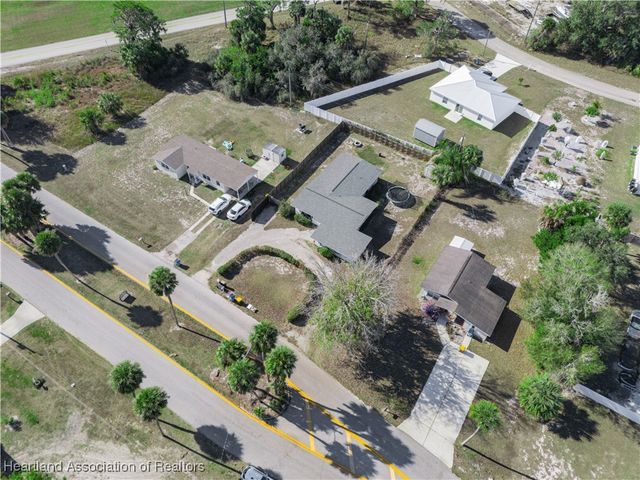 1635 Washington Boulevard NE, Lake Placid, FL 33852