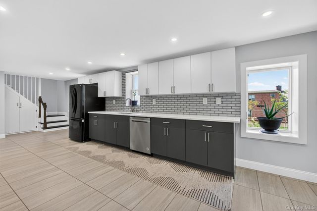 121 Marietta Avenue, Hawthorne, NY 10532