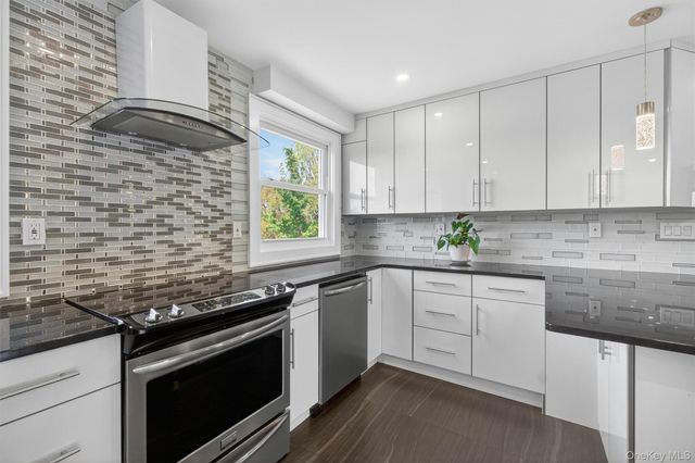 121 Marietta Avenue, Hawthorne, NY 10532