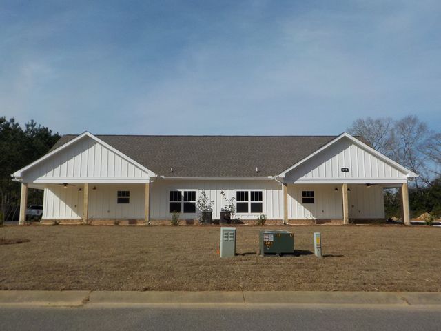 105 NE St. Lawrence Dr., Dothan, AL 36303