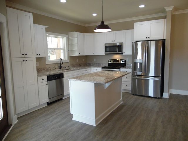 105 NE St. Lawrence Dr., Dothan, AL 36303