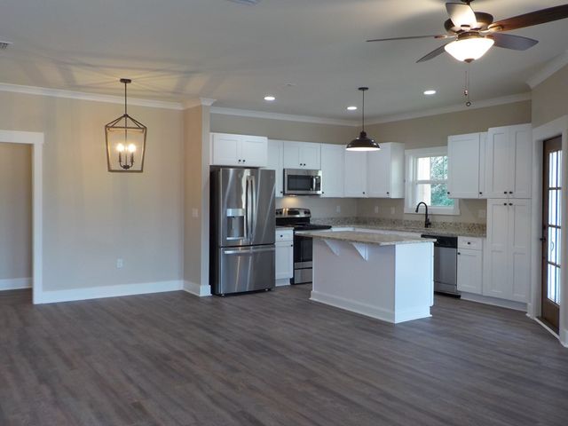 105 NE St. Lawrence Dr., Dothan, AL 36303