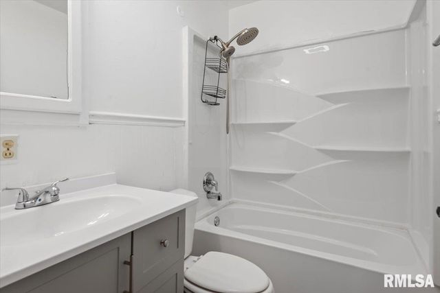 2616 KENT Drive, Springfield, IL 62703