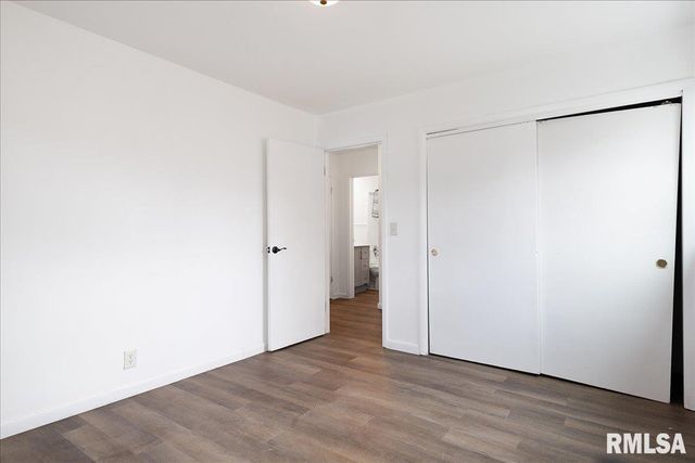 2616 KENT Drive, Springfield, IL 62703