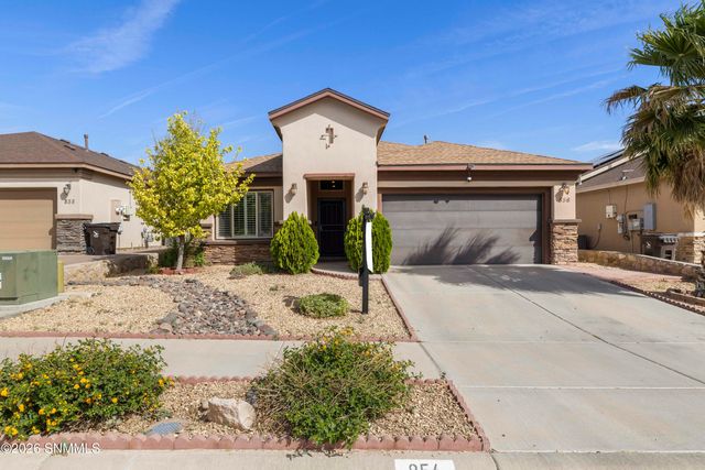 856 Blue Park Avenue, Sunland Park, NM 88008