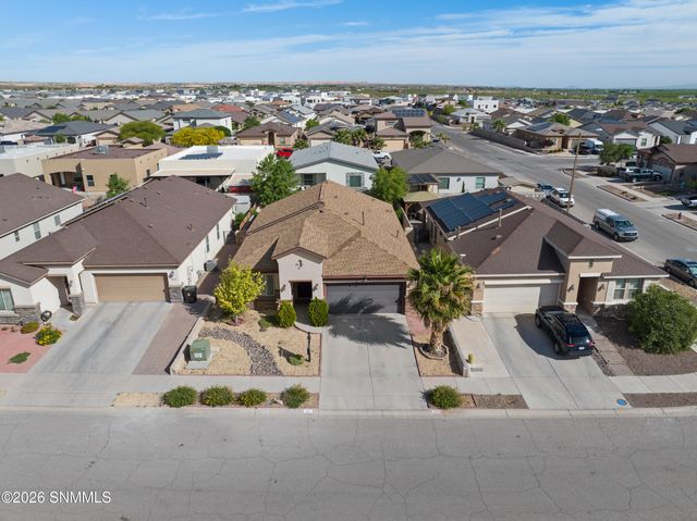 856 Blue Park Avenue, Sunland Park, NM 88008