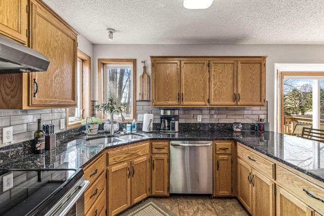 5545 157th Street N, Hugo, MN 55038