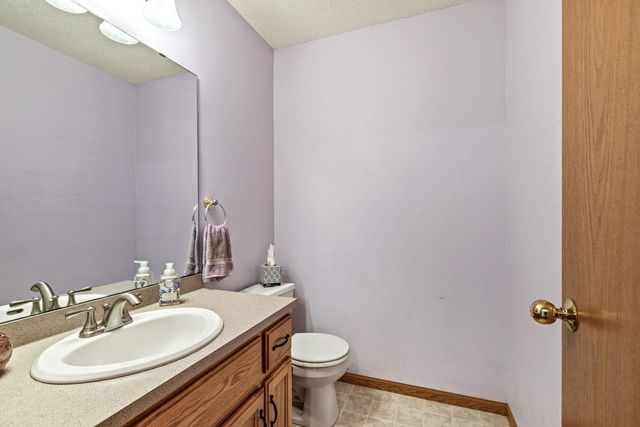 5545 157th Street N, Hugo, MN 55038