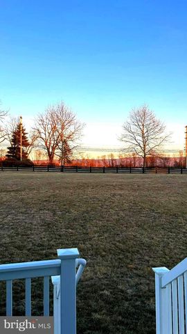 9611 MORNING WALK DR, Hagerstown, MD 21740