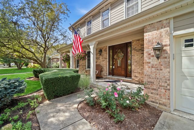 1410 E Eton Drive, Arlington Heights, IL 60004