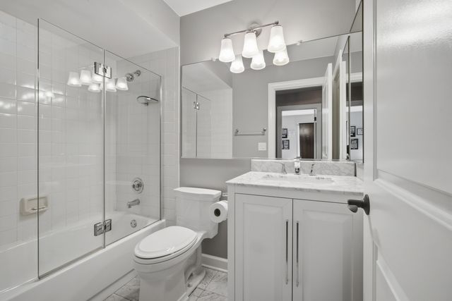 1410 E Eton Drive, Arlington Heights, IL 60004