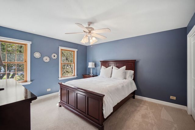 1410 E Eton Drive, Arlington Heights, IL 60004