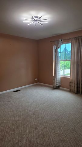 101 N Spruce Avenue, Wood Dale, IL 60191
