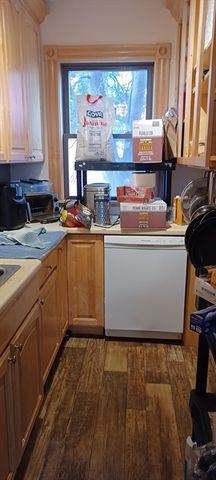 64 Fruit St, Worcester, MA 01609