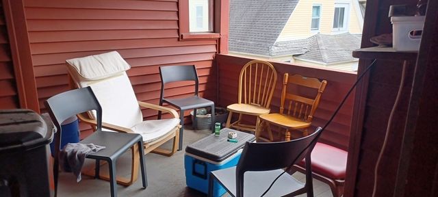 64 Fruit St, Worcester, MA 01609