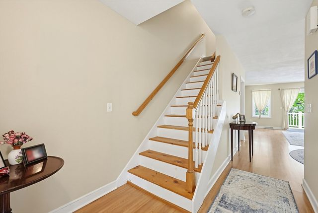 204 Laurelwood Dr 204, Hopedale, MA 01747