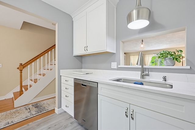 204 Laurelwood Dr 204, Hopedale, MA 01747