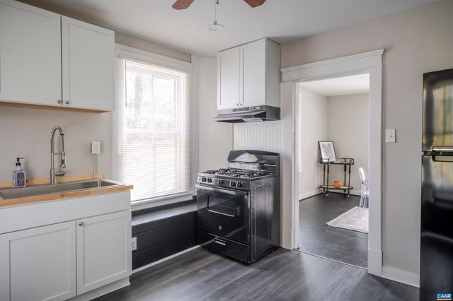 706 CASTALIA ST, Charlottesville, VA 22902