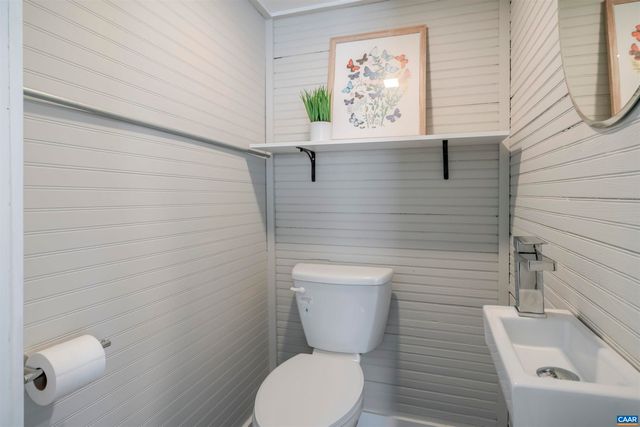 706 CASTALIA ST, Charlottesville, VA 22902