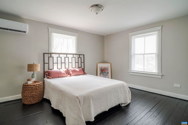 706 CASTALIA ST, Charlottesville, VA 22902