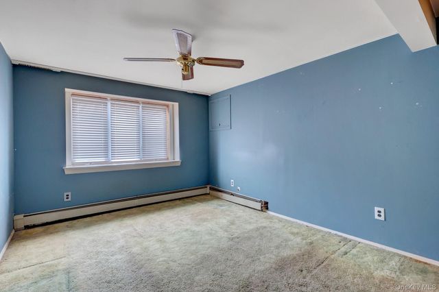 41 Fremont Street, Lindenhurst, NY 11757