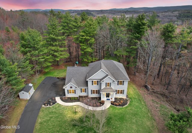 6 Sunrise Terrace, North Greenbush, NY 12198